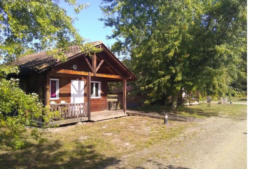 Camping Familial Les Chalets D'Uza Ngoại thất bức ảnh
