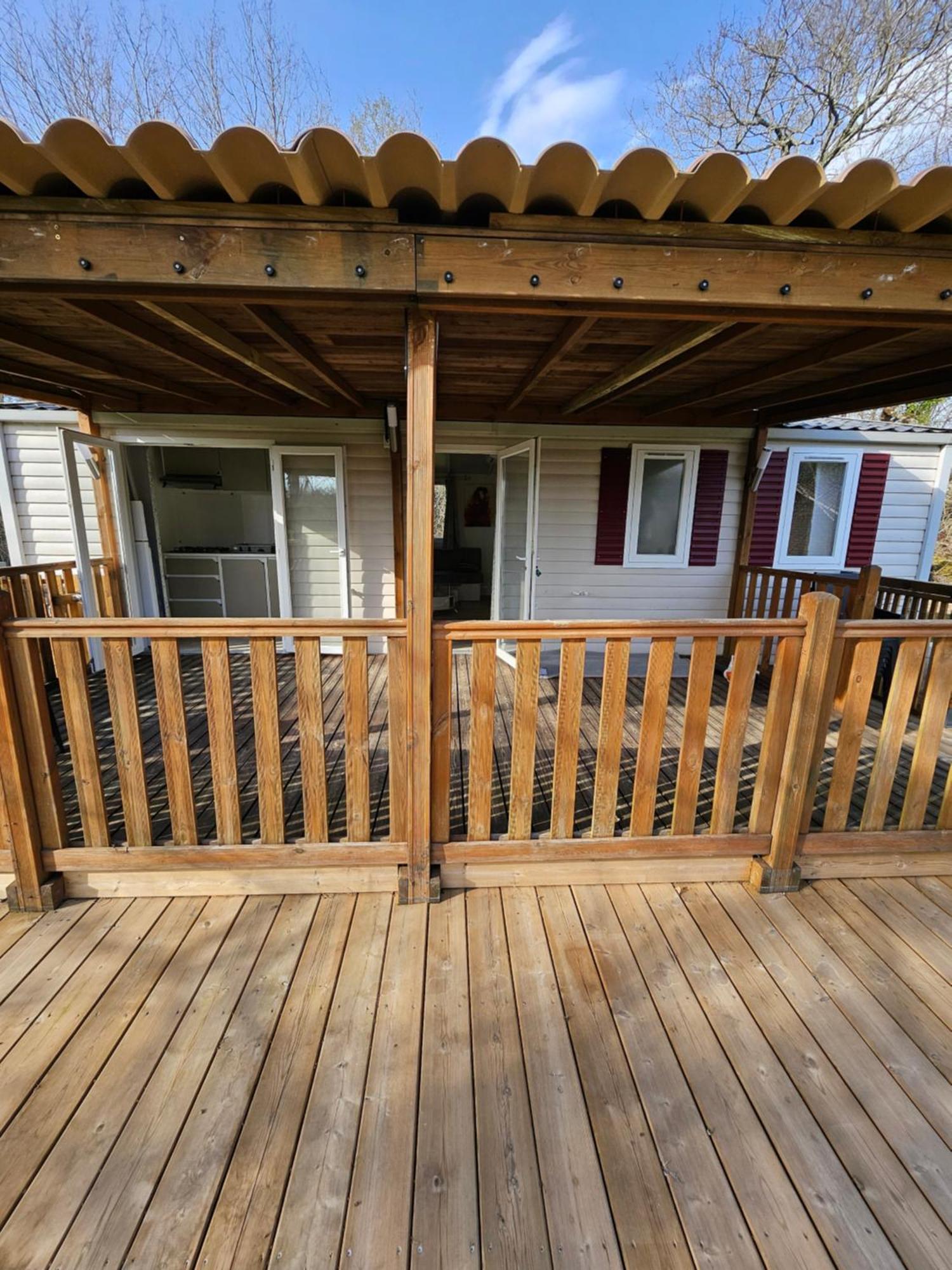 Camping Familial Les Chalets D'Uza Ngoại thất bức ảnh